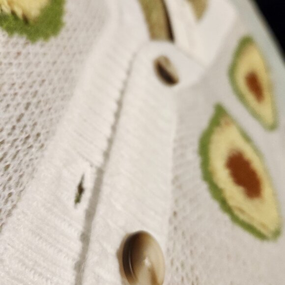 Moon & Madison Avocado Sweater NWT - Picture 3 of 9